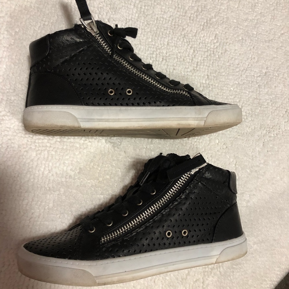 DV High-top Zipper Sneakers